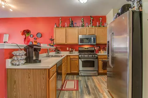 923 Flagstone Dr, Dyer, IN 46311 photo 6