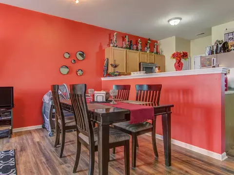 923 Flagstone Dr, Dyer, IN 46311 photo 5