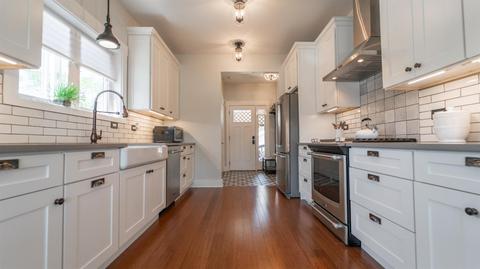 663 119th St, Whiting, IN 46394 photo 9