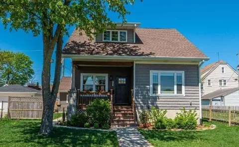 663 119th St, Whiting, IN 46394 photo 1