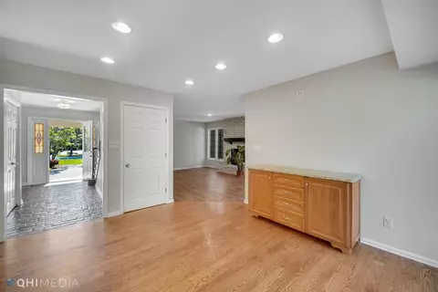 8828 Baring Ave, Munster, IN 46321 photo 9