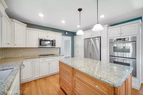 8828 Baring Ave, Munster, IN 46321 photo 7