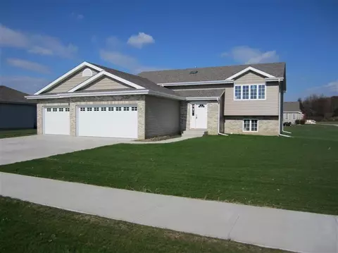 5516 Malibu Dr, Lowell, IN 46356 photo 1