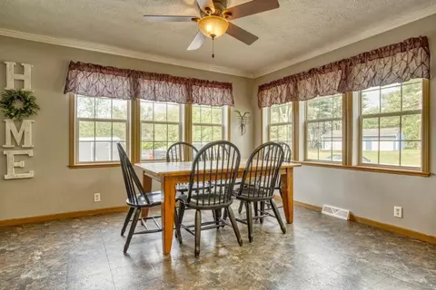 10424 N 460, De Motte, IN 46310 photo 11
