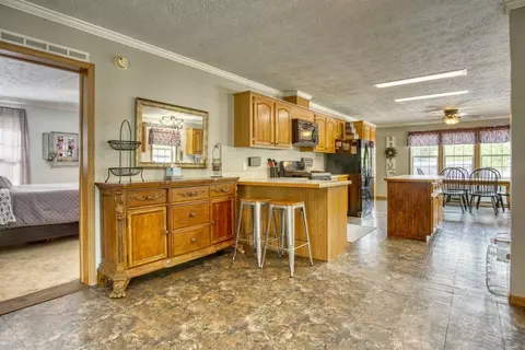 10424 N 460, De Motte, IN 46310 photo 9