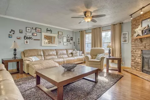 10424 N 460, De Motte, IN 46310 photo 5