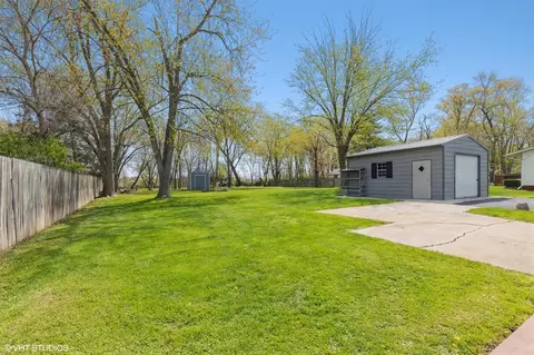 1832 S Calhoun St, Griffith, IN 46319 photo 14