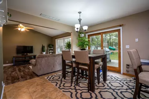 10182 N 457, De Motte, IN 46310 photo 6