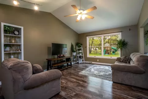 10182 N 457, De Motte, IN 46310 photo 10