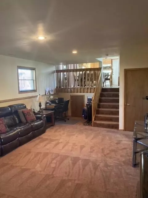 8700 Hamlin Pl, Crown Point, IN 46307 photo 18