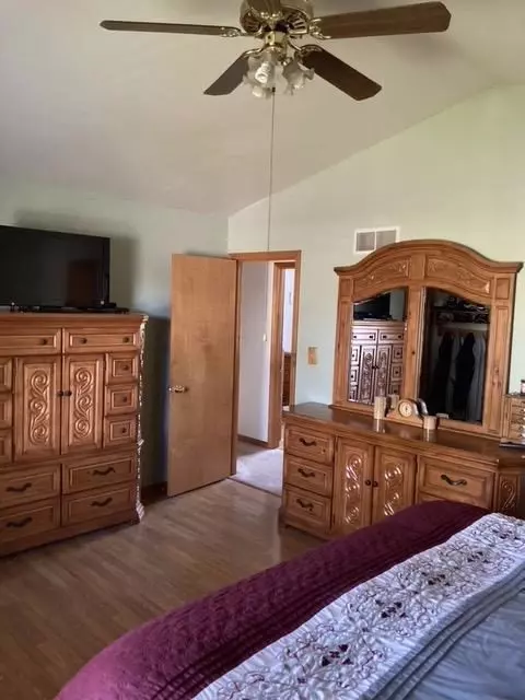 8700 Hamlin Pl, Crown Point, IN 46307 photo 10