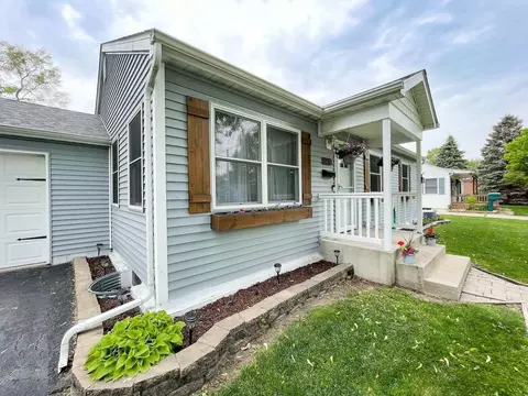 116 Maple St, Lowell, IN 46356 photo 2
