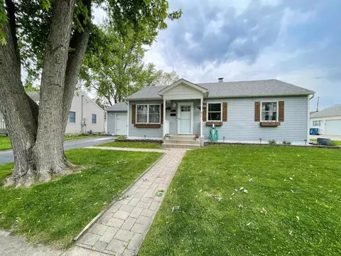 116 Maple St, Lowell, IN 46356 photo 1