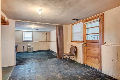 528 S Broad St, Griffith, IN 46319 photo 15