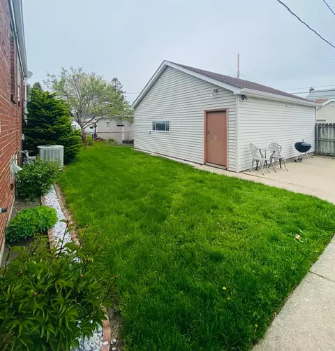 2143 Davis Ave, Whiting, IN 46394 photo 14