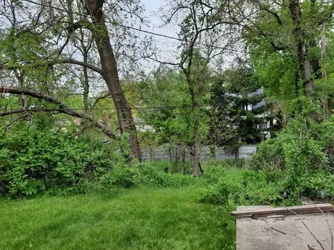 8116 Locust Ave, Gary, IN 46403 photo 29