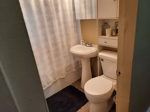 8116 Locust Ave, Gary, IN 46403 photo 19