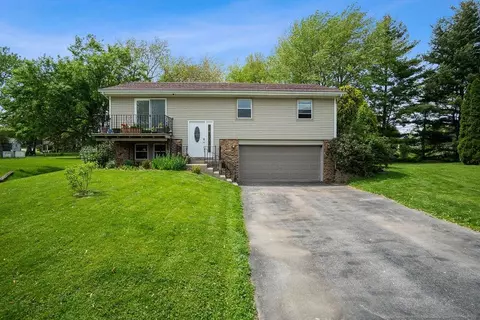 3159 Westwind Ct, Crown Point, IN 46307 photo 1