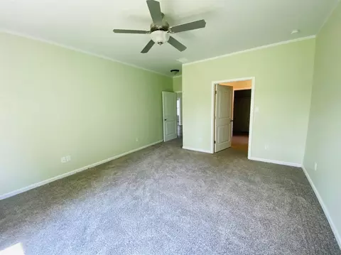 228 Cessna Dr, Burns Harbor, IN 46304 photo 4