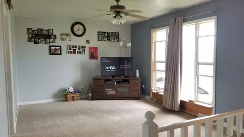 5607 N 600, Rolling Prairie, IN 46371 photo 4