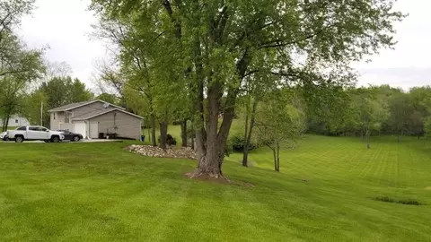 5607 N 600, Rolling Prairie, IN 46371 photo 14