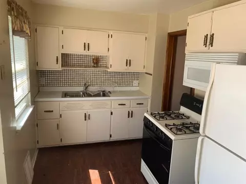 7205 Mclaughlin Ave, Hammond, IN 46324 photo 3