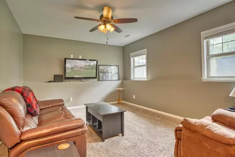 10585 N Makeever Dr, De Motte, IN 46310 photo 9