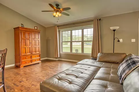10585 N Makeever Dr, De Motte, IN 46310 photo 4