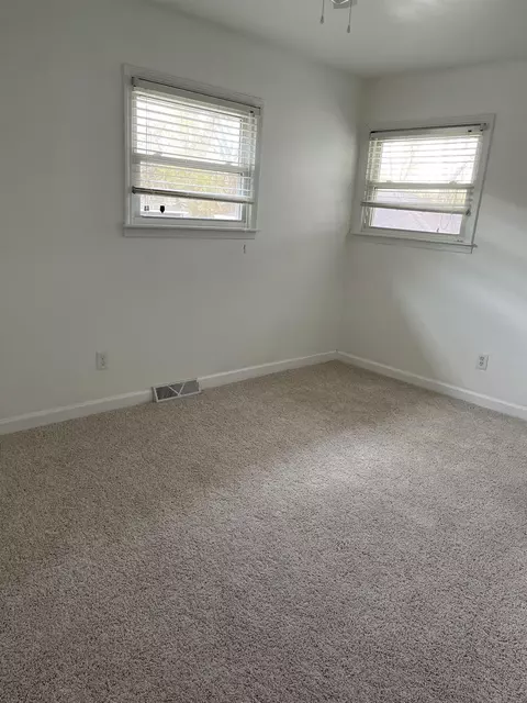 1205 N Wheeler St, Griffith, IN 46319 photo 6