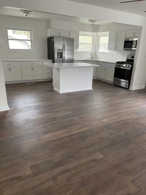 1205 N Wheeler St, Griffith, IN 46319 photo 3