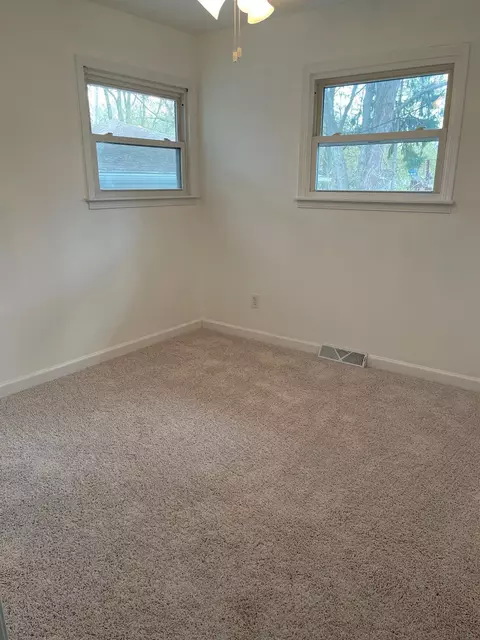 1205 N Wheeler St, Griffith, IN 46319 photo 7