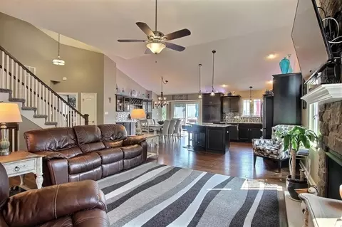 2309 Legend Cir, Chesterton, IN 46304 photo 5