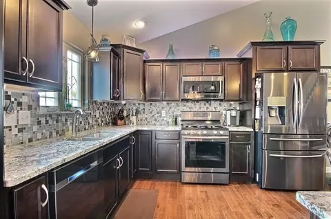 2309 Legend Cir, Chesterton, IN 46304 photo 12