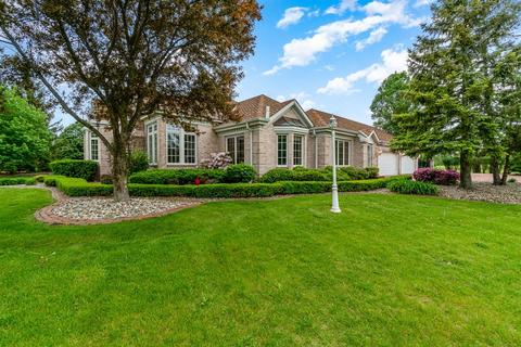 800 Killarney Dr, Dyer, IN 46311 photo 2