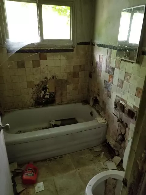2338 Marshall St, Gary, IN 46404 photo 14