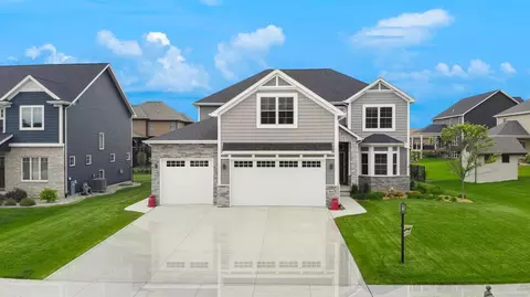 814 Copper Creek Dr, Crown Point, IN 46307 photo 1