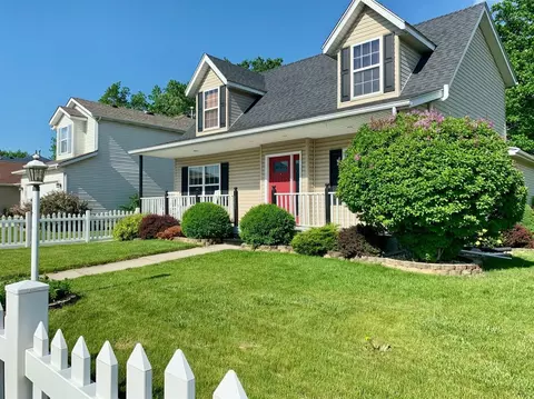 620 Corinth Ave, Valparaiso, IN 46383 photo 2
