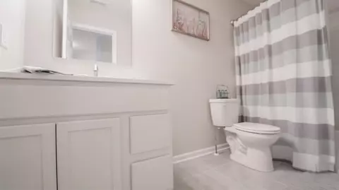 2305 Dowling St, Valparaiso, IN 46385 photo 32