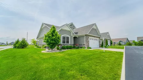 10430 White Sand Ln #A, Dyer, IN 46311 photo 2