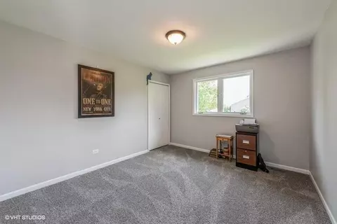 9561 E Oakridge Dr, Saint John, IN 46373 photo 16