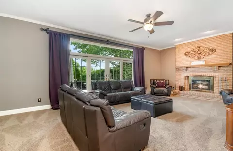 948 Killarney Dr, Dyer, IN 46311 photo 3