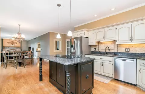 948 Killarney Dr, Dyer, IN 46311 photo 10