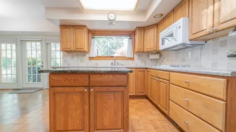 1306 Macarthur Blvd, Munster, IN 46321 photo 12