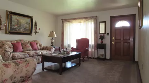 6810 Illinois Ave, Hammond, IN 46323 photo 2