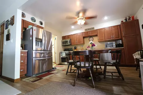 116 Beech Ct, Hebron, IN 46341 photo 2