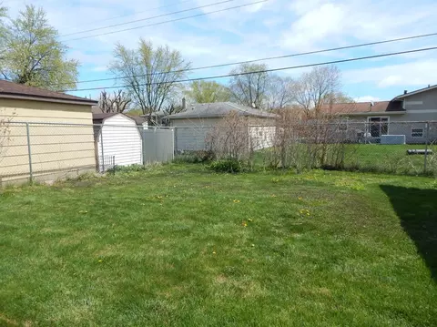 1115 N Jay St, Griffith, IN 46319 photo 17