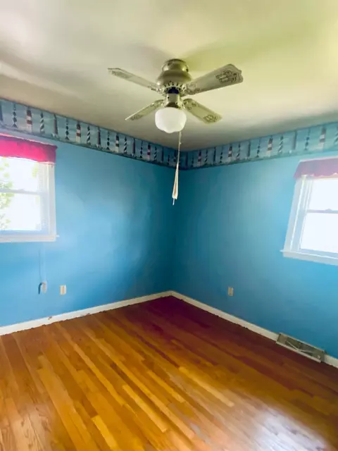 1115 N Jay St, Griffith, IN 46319 photo 8