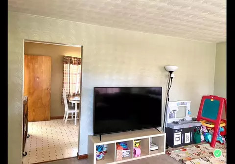 608 W Daumer Rd, Kouts, IN 46347 photo 7