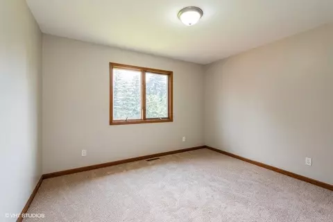 9007 Pineview Ln, Crown Point, IN 46307 photo 7