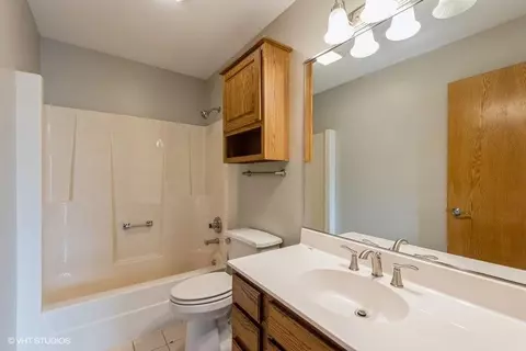 9007 Pineview Ln, Crown Point, IN 46307 photo 6